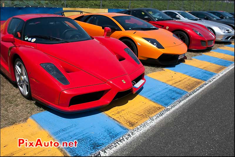 Ferrari Enzo, Lamborghini, Ferrari 599 GTO, Mercedes.