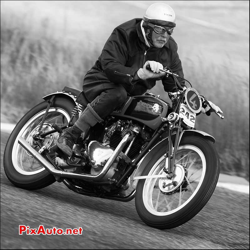 Moto Triumph, Vintage Revival