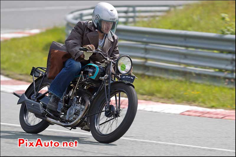 Motobecane 175cc, journee moto ancienne club Terrot