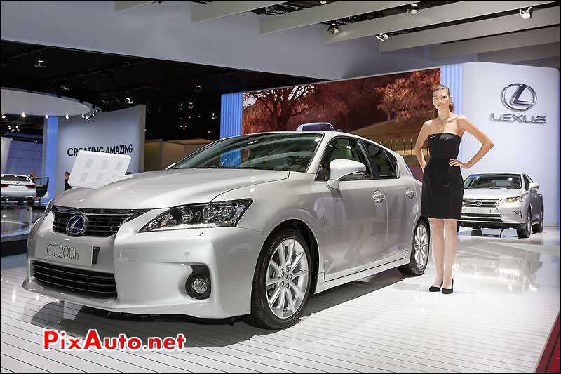 Lexus ct200h et hotesse mondial automobile 2012