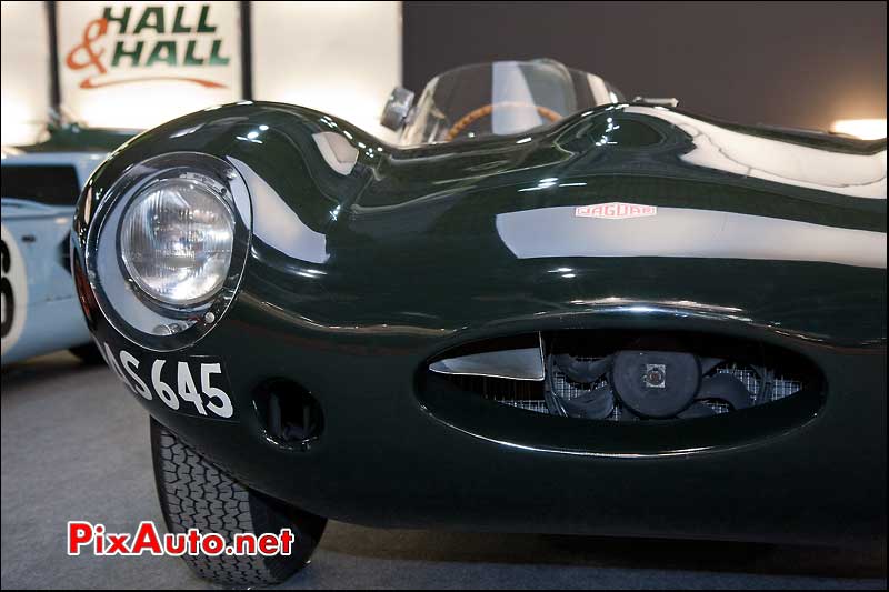 retromobile hall-hall jaguar d-type couleurs british racing green