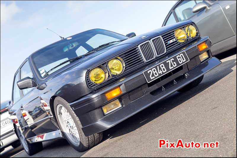 BMW M3 E30, Parkings Salon Automedon