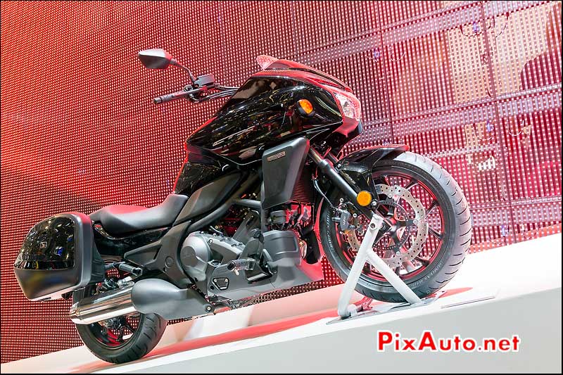 Honda CTX700 black, salon-de-la-moto Paris