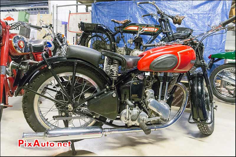 Salon Moto Legende, Ariel Red Hunter 500cc