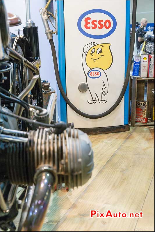 Salon Moto Legende, Mascotte Petrolier Esso