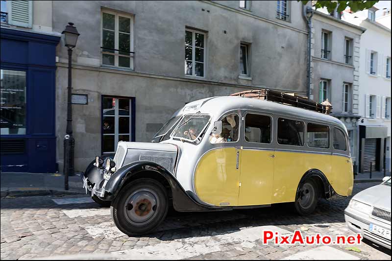 Bus Citroen U23 rue Lepic, Traversee de Paris estivale