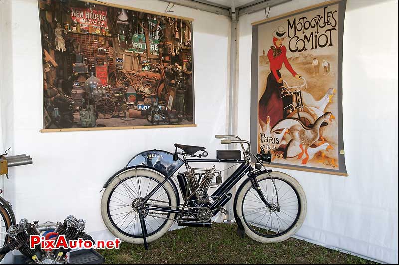Vintage Revival Montlhery 2015, motocyclette Indian Camelback