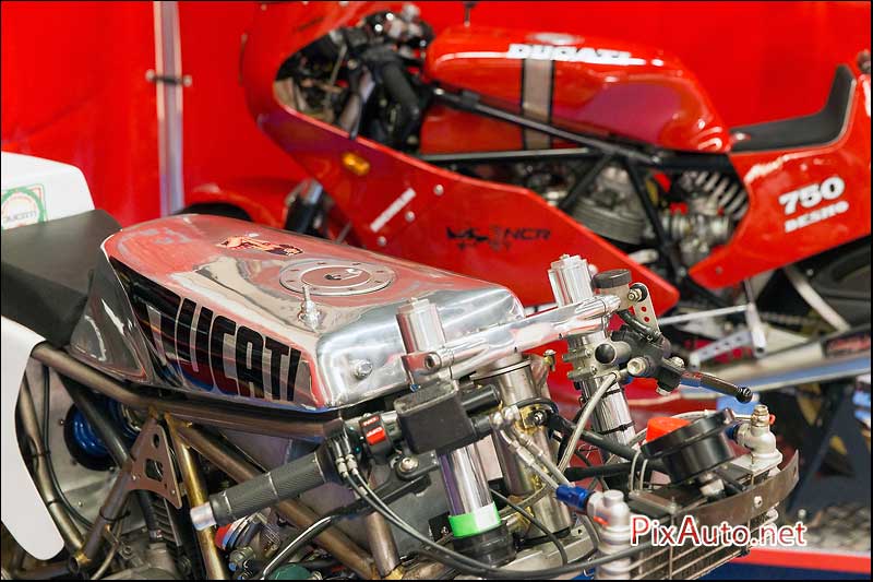 Salon-Moto-Legende 2015, Ducati