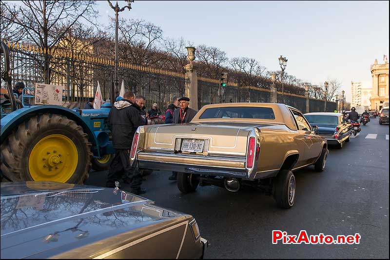 Traversee de Paris 2015, Lowrider Cadillac, rue rivoli