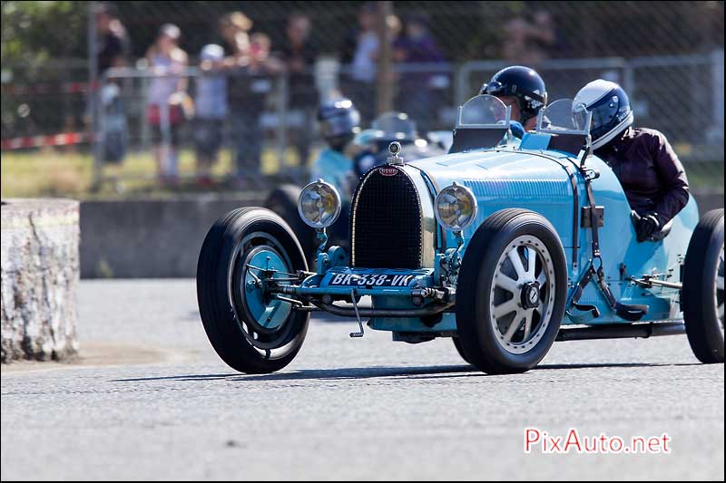 Les Grandes Heures Automobiles, Bugatti Aux Deux Ponts