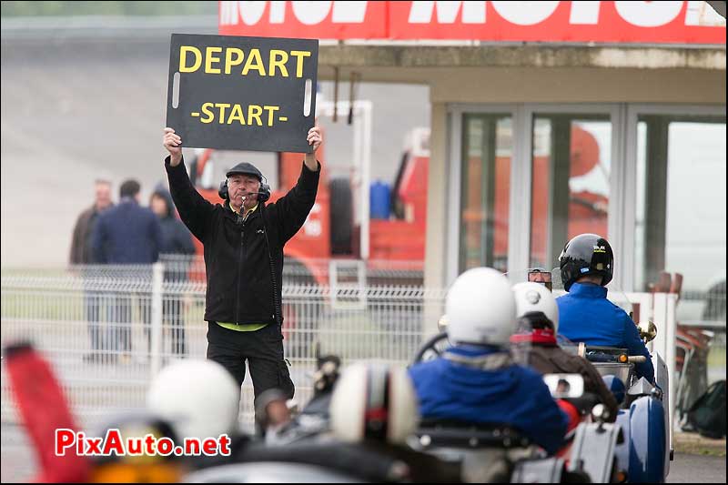 Depart-Start Vintage-Revival-Montlhery 2017