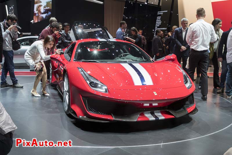 Salon-de-Geneve, New Ferrari 488 Pista