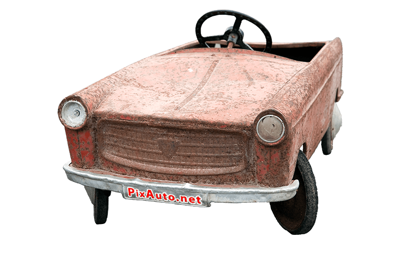 Ancienne voiture à pédales de type Peugeot 404 cabriolet. Ancienne voiture a pedales type Peugeot 404 cabriolet