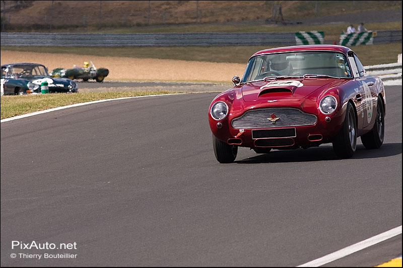 Aston Martin DB 4 aux mans classic