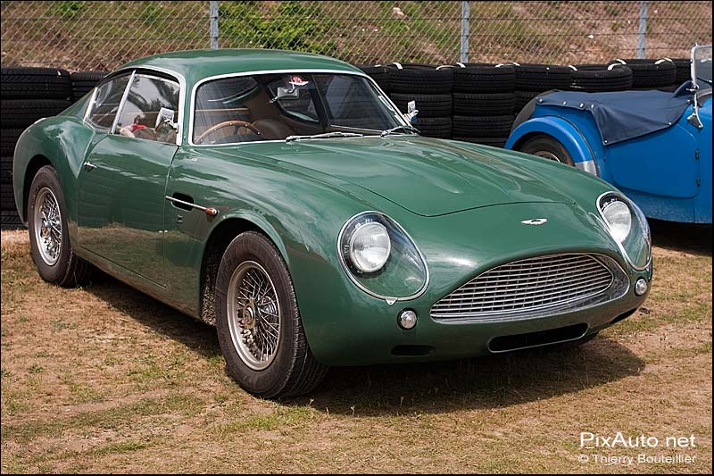 Aston Martin DB4 le mans classic