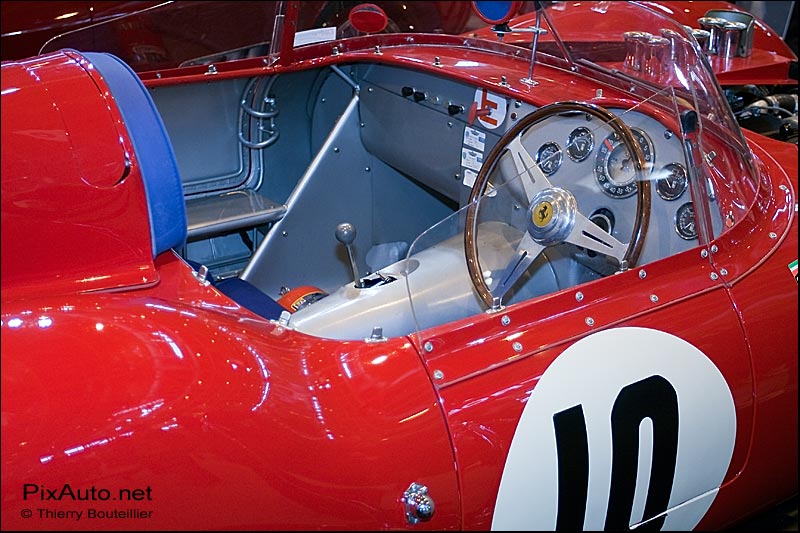Habitacle Ferrari Dino 246 S.