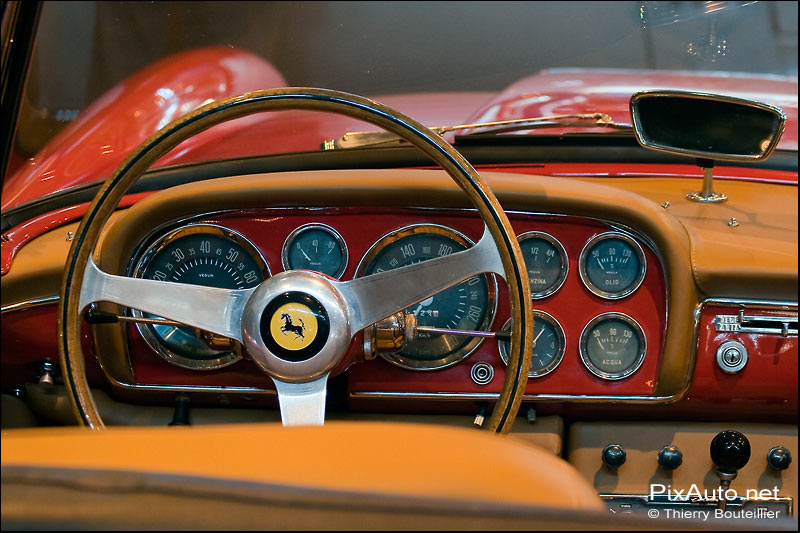 Habitacle Ferrari 250 GT Spyder.