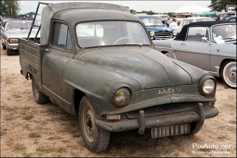 Aronde Pick-up la Locomotion en fete