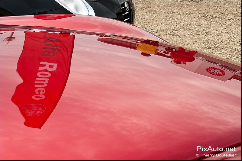 Capot d'Alfa Romeo C8 autodrome Linas-Montlhery