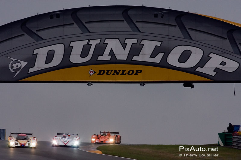 Passerelle Dunlop circuit des 24 heures du mans