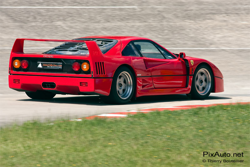 Ferrari F40 autodrome heritage festival