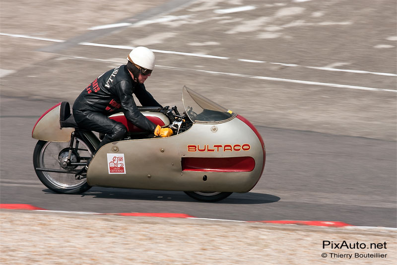 Cazarecords Bultaco avec Ricardo Quintanilla autodrome heritage festival