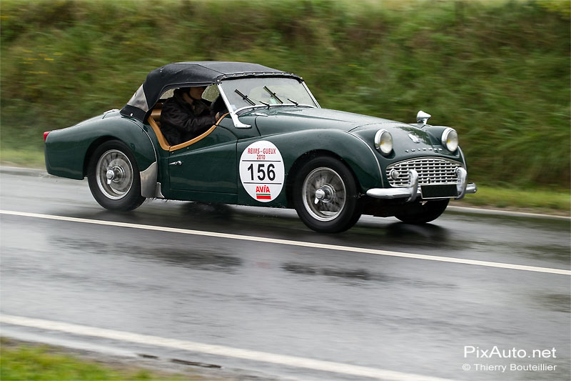 Triumph TR3 Cabriolet excellence automobile de reims