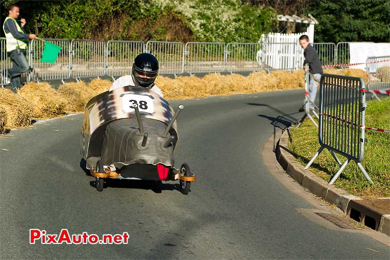 Un escargot très rapide caisse a savon