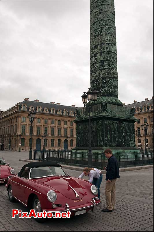 Porsche roadster place Vendome rallye des Princesses