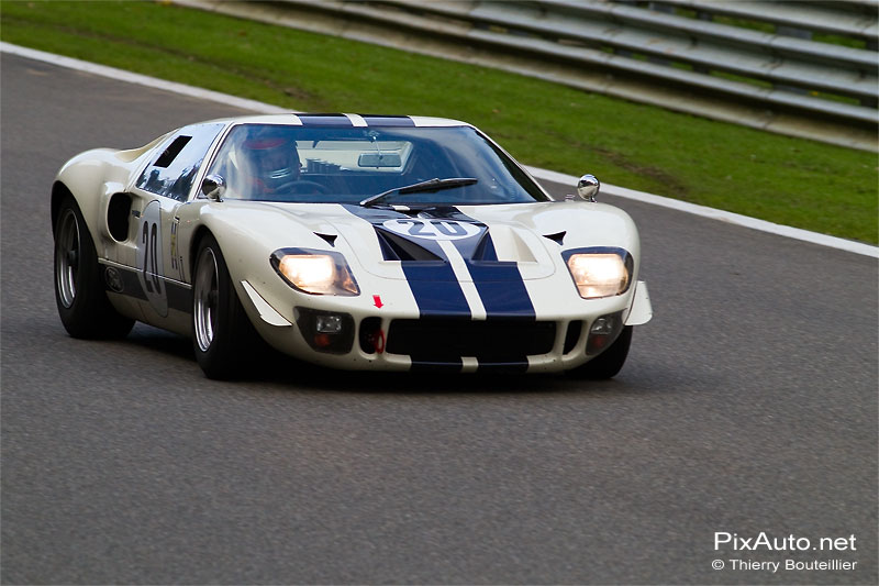 Ford GT 40 circuit de spa-francorchamps