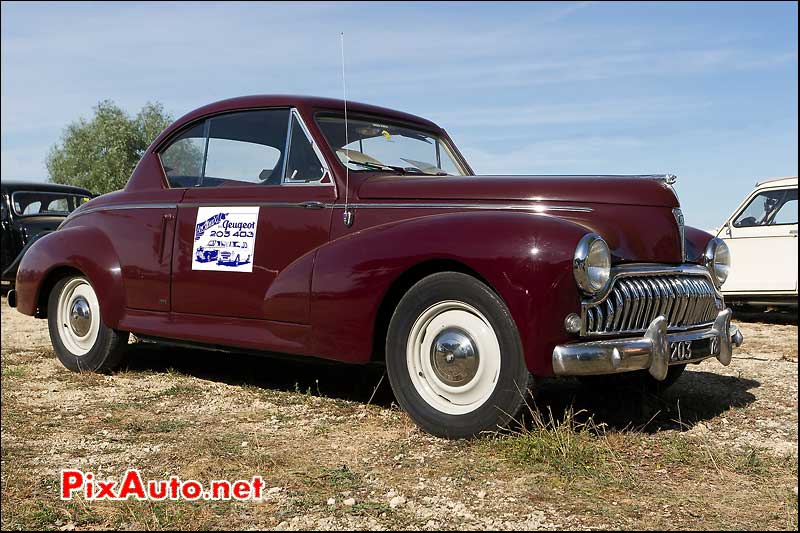 coupe peugeot 203 de 1953 la locomotion en fete