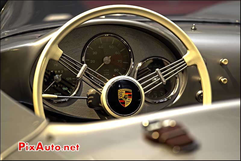 volant porsche 550 spyder de 1955.