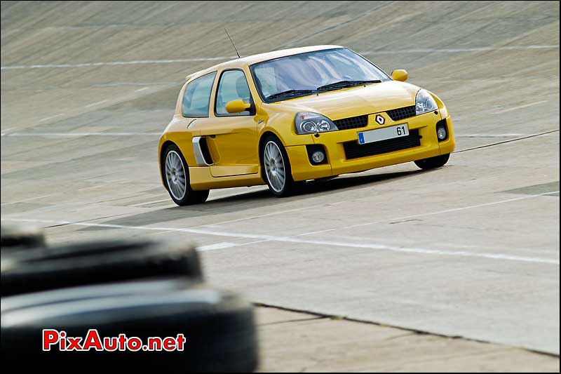 renault clio v6 autodrome radical meeting linas montlhery