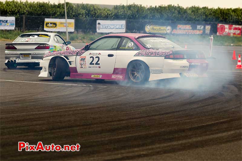 duel de drift nissan silvia autoworks festival