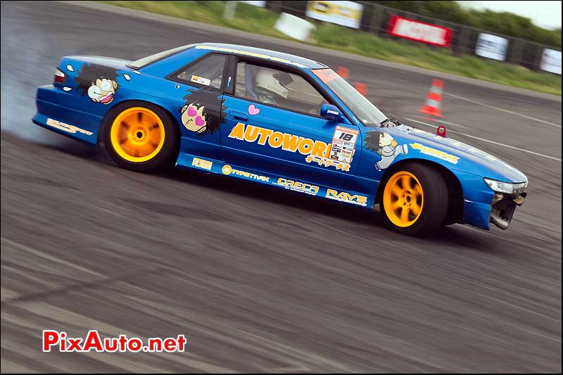 drift nissan skyline r33 autoworks