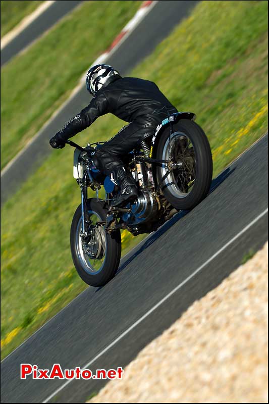 moto harley davidson iron bikers circuit carole