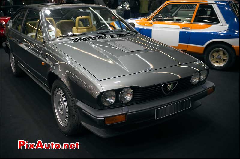 Alfa Romeo GTV salon retromobile