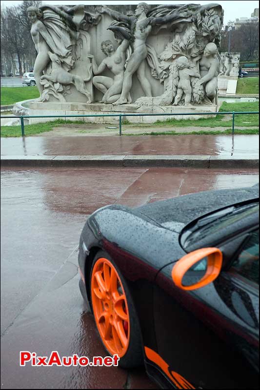 Statuela jeunesse de Pierre Poisson, PARIS