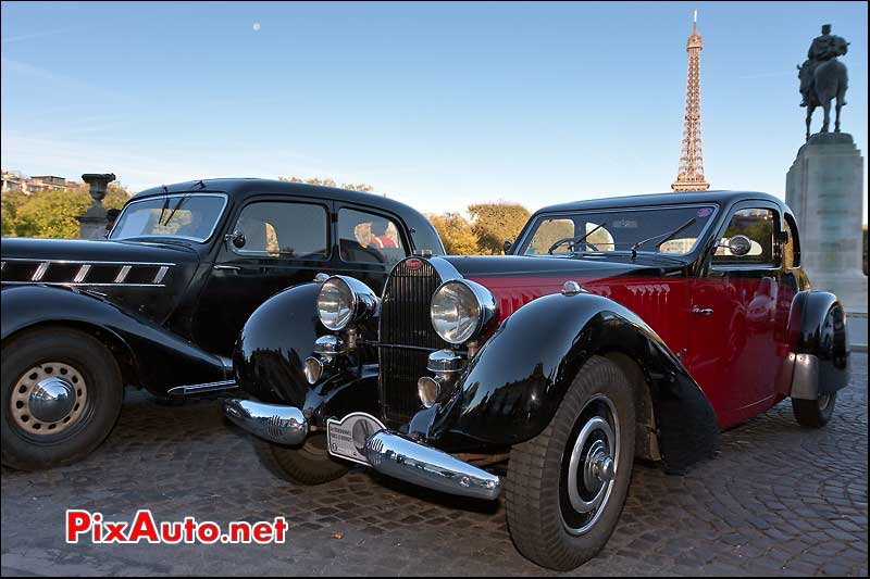 coach bugatti ventoux devant la tour eiffel