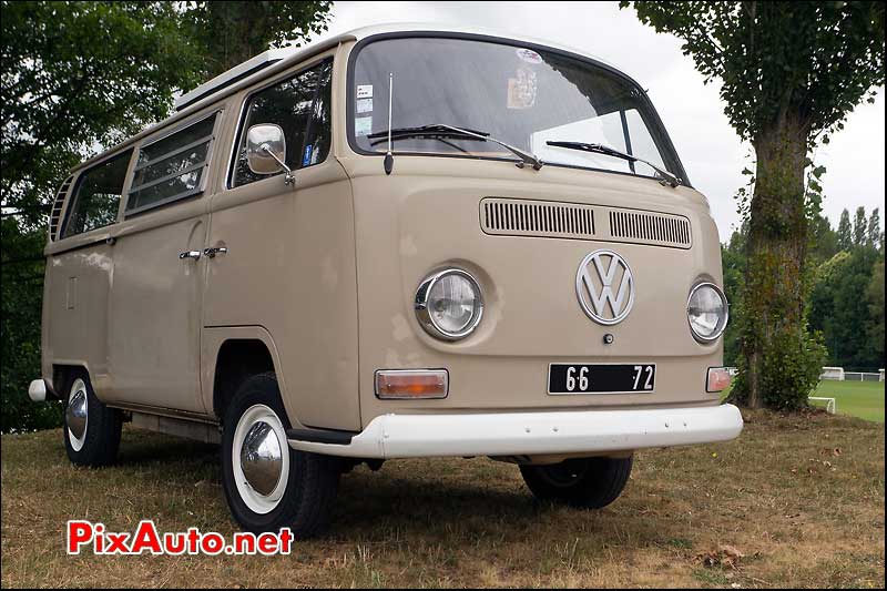 vw combi a saint saturnin classic british welcome