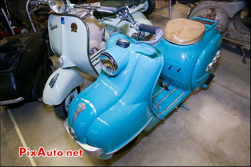 salon moto legende scooters vespa et terrot