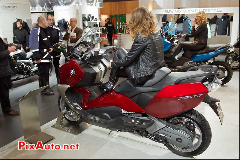 nouveauté 2012 les maxi scooters bmw