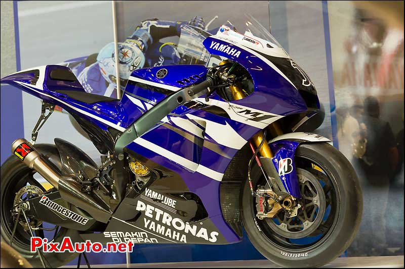 moto gp yamaha yzr m1 lorenzo