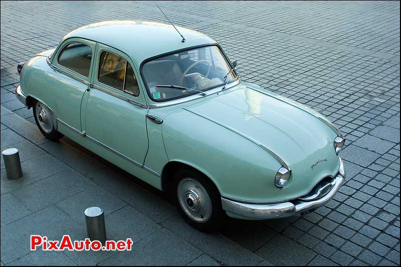 Panhard Dyna Z traversee de paris