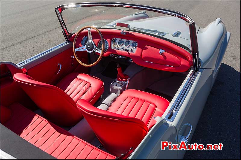 Daimler SP250, Autodrome Radical Meeting