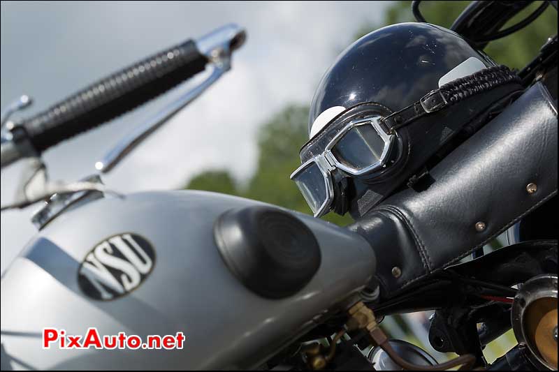 Bol et lunettes aviation, Autodrome de Montlhery