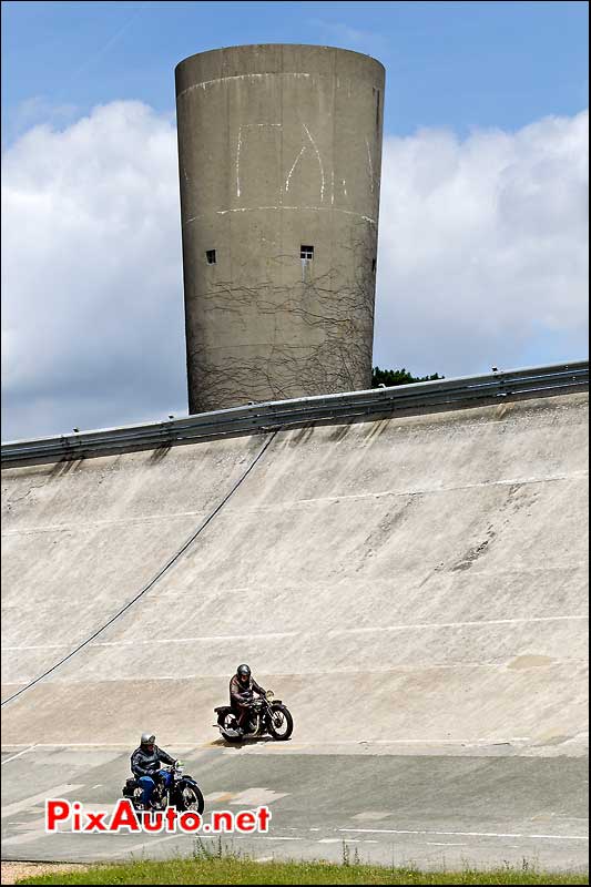 journee moto ancienne sur anneau de vitesse montlhery