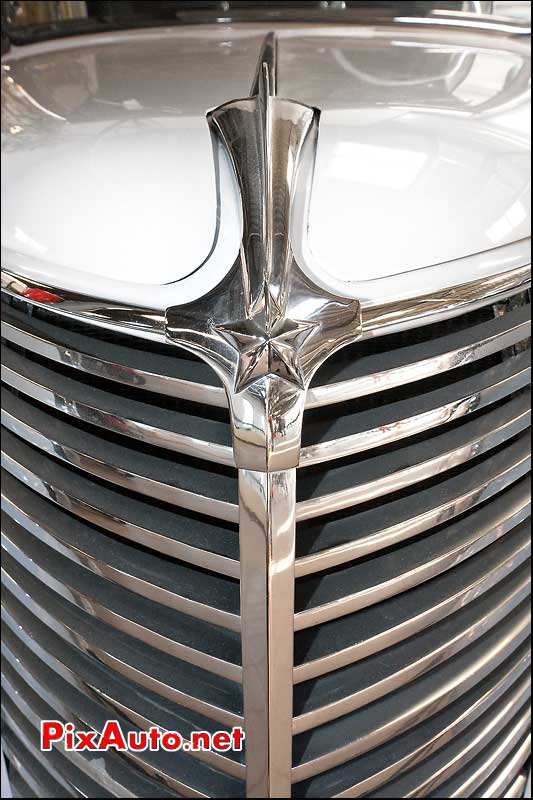 logo renault en forme de diamant 1930