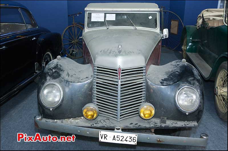 salon retromobile artcurial armstrong siddeley hurricane