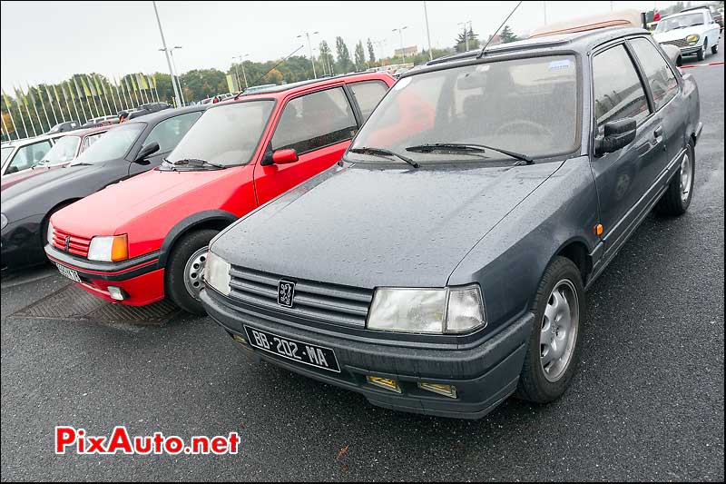 youngtimers peugeot 309 et 205 gti parking salon automedon